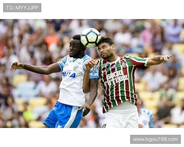 奥瓦与米内罗激战正酣谁能在这场较量中笑到最后