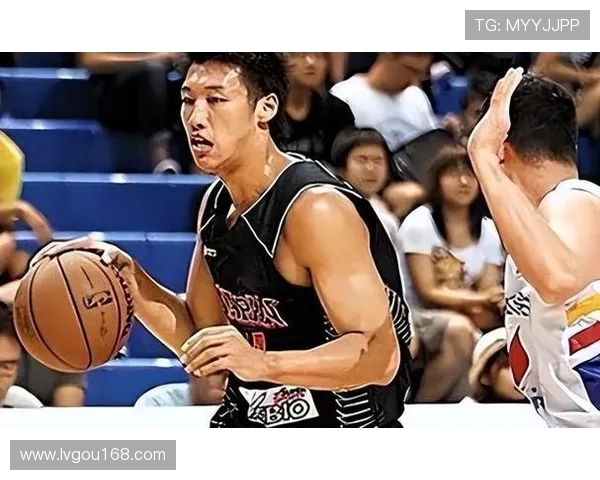 李根:从篮球新星到职业生涯的蜕变与挑战之路 李根:从篮球新星到职业生涯的蜕变与挑战之路