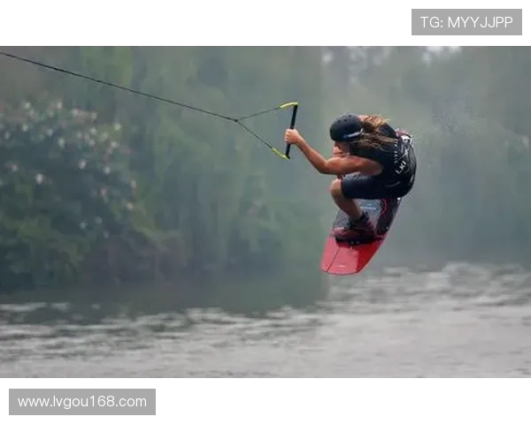 成都极限运动队的拼搏故事与嘉年华精彩瞬间全景回顾